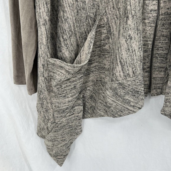 LOGO by Lori Goldstein Knit Sweater Jacket SZ L Drapey Grey Faux Suede Sleeves - Picture 3 of 6